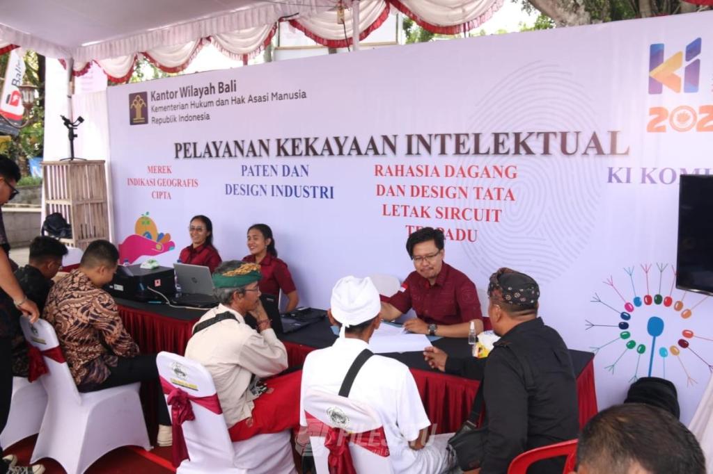 Kemenkumham Bali Mudahkan Akses Masyarakat Melalui Giat Mobile IP&nbsp;CLINIC