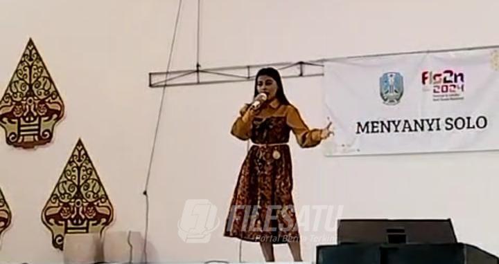 Paramitha Meilani Siswa SMA N 1 Genteng Sabet Juara pertama Dalam FLS2N&nbsp;2024