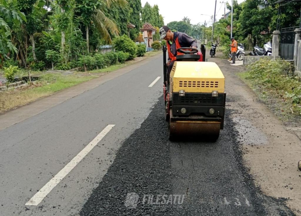 Jelang Tour de Banyuwangi Ijen 2024, Dinas PU CKPP Berbenah&nbsp;Jalan