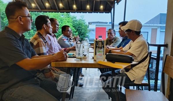 Dukung Bakal Cabup dan Cawabup Pilkada Karawang 2024, Tiga Partai Non Parlemen Bertemu dan&nbsp;Diskusi