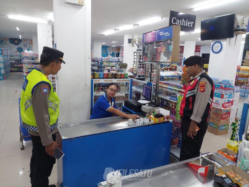 Blue Light Patrol Cegah Tindakan Kriminalitas Wilkum Polsek Denpasar&nbsp;Barat