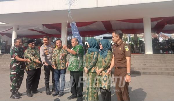 Karawang Peringati Harganas ke 31, Kepala DPPKB: Keluarga Adalah Pilar Utama Pembangunan Bangsa
