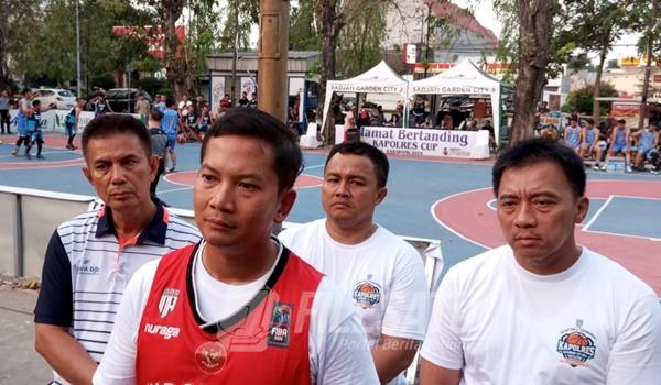 Polres Karawang Gelar Turnamen Bola Basket Tingkat SMA/SMK Dalam rangka HUT Bhayangkara ke 78