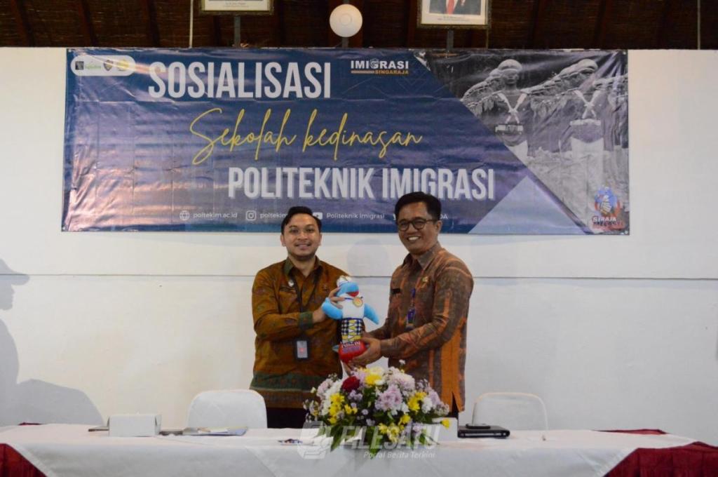 Kolaborasi Bersama Disdikpora Buleleng, Imigrasi Singaraja Gelar Sosialisasi Politeknik Imigrasi