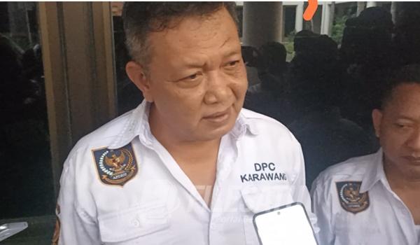 Geruduk Kantor Bupati, Apdesi Karawang Tuntut Revisi NJOP dan PBB