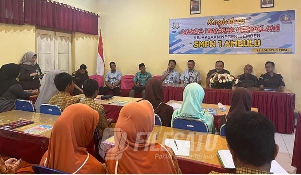 Tim JMS Terangkan Dampak Kenakalan Remaja di SMP Negeri 1 Ambulu