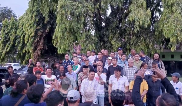 Tolak Keras Surat Terbuka PT. Cahaya Mitra Utama, Gabungan Ormas/LSM Karawang Lanjutkan Demo ke PT.&nbsp;HK-Pati