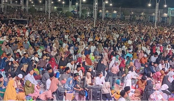 Seratus Ribu Orang Ikuti Do’a Keselamatan Bangsa di Karawang  